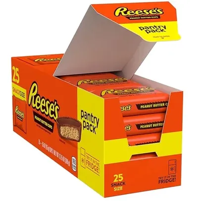 REESE'S Milk Chocolate Snack Size Peanut Butter Cups, Candy Pantry Pack, 13.75 oz (25 Pieces)